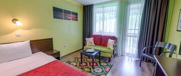 Фото номера Двухместный номер Делюкс с 1 кроватью и балконом Отель Park Hotel Fairy г. Чифлик 6